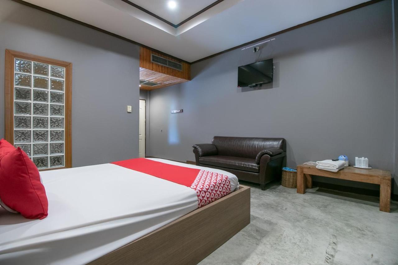 Oyo 1160 Top Inn Lam Luk Ka Ban Lat Krachaeng Exterior photo