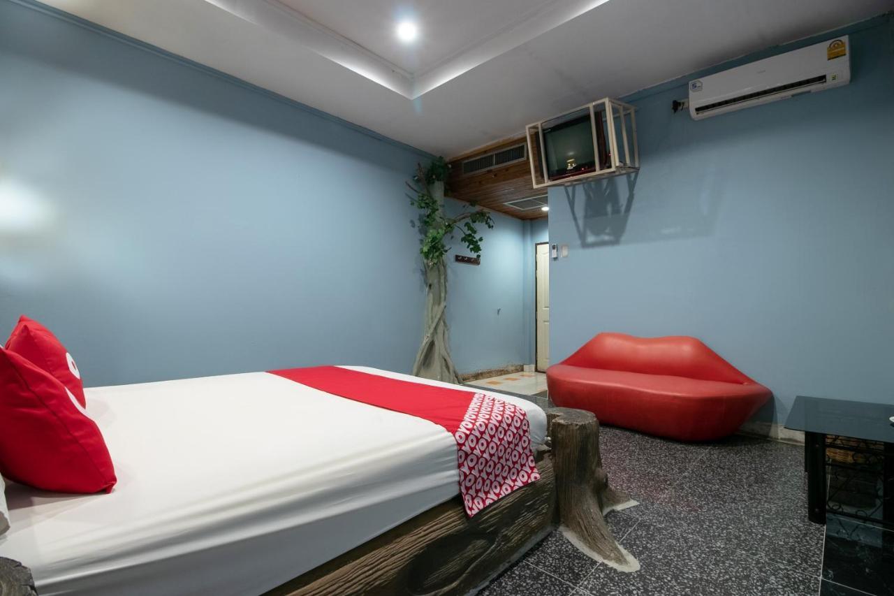 Oyo 1160 Top Inn Lam Luk Ka Ban Lat Krachaeng Exterior photo