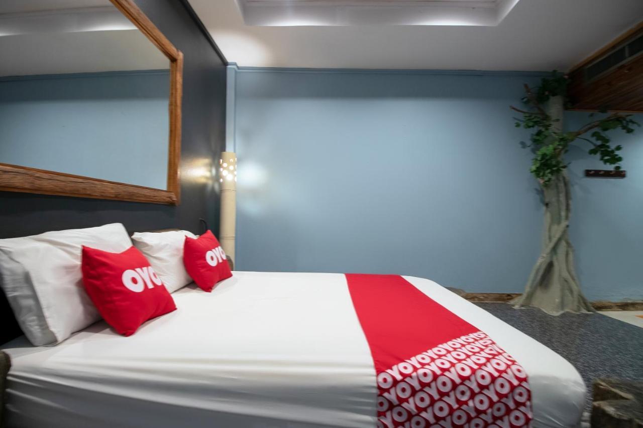 Oyo 1160 Top Inn Lam Luk Ka Ban Lat Krachaeng Exterior photo